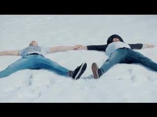 Правда в том, что лучшего момента почувствовать себя счастливыми не существует